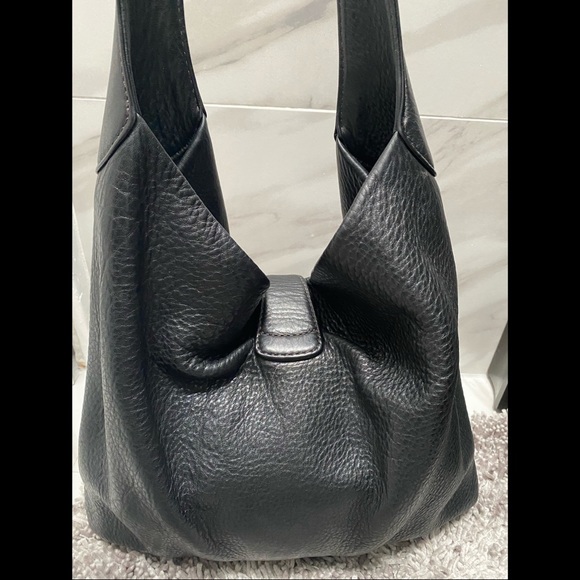 Dooney and Bourke pocketbook - Picture 2 of 3